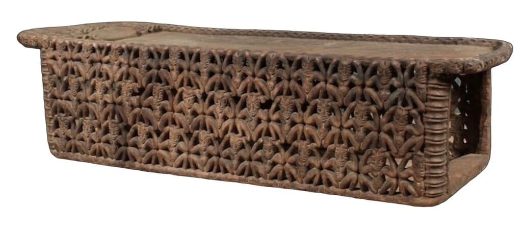 African bed de Unknown Artist - Wood, 19th Century